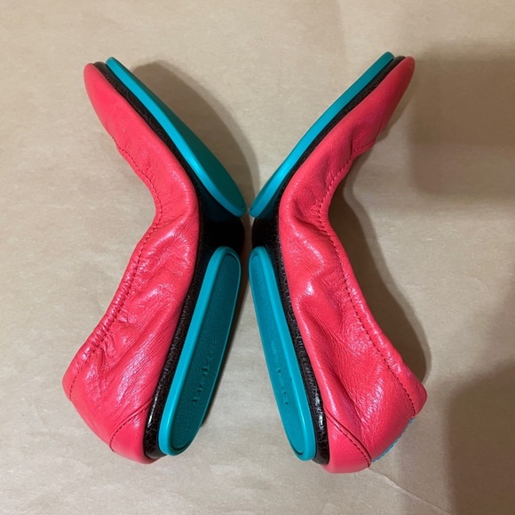 Tieks by Gavrieli | Poppy Red Leather Ballet Flats Foldable Shoes Size 6 - Picture 9 of 15